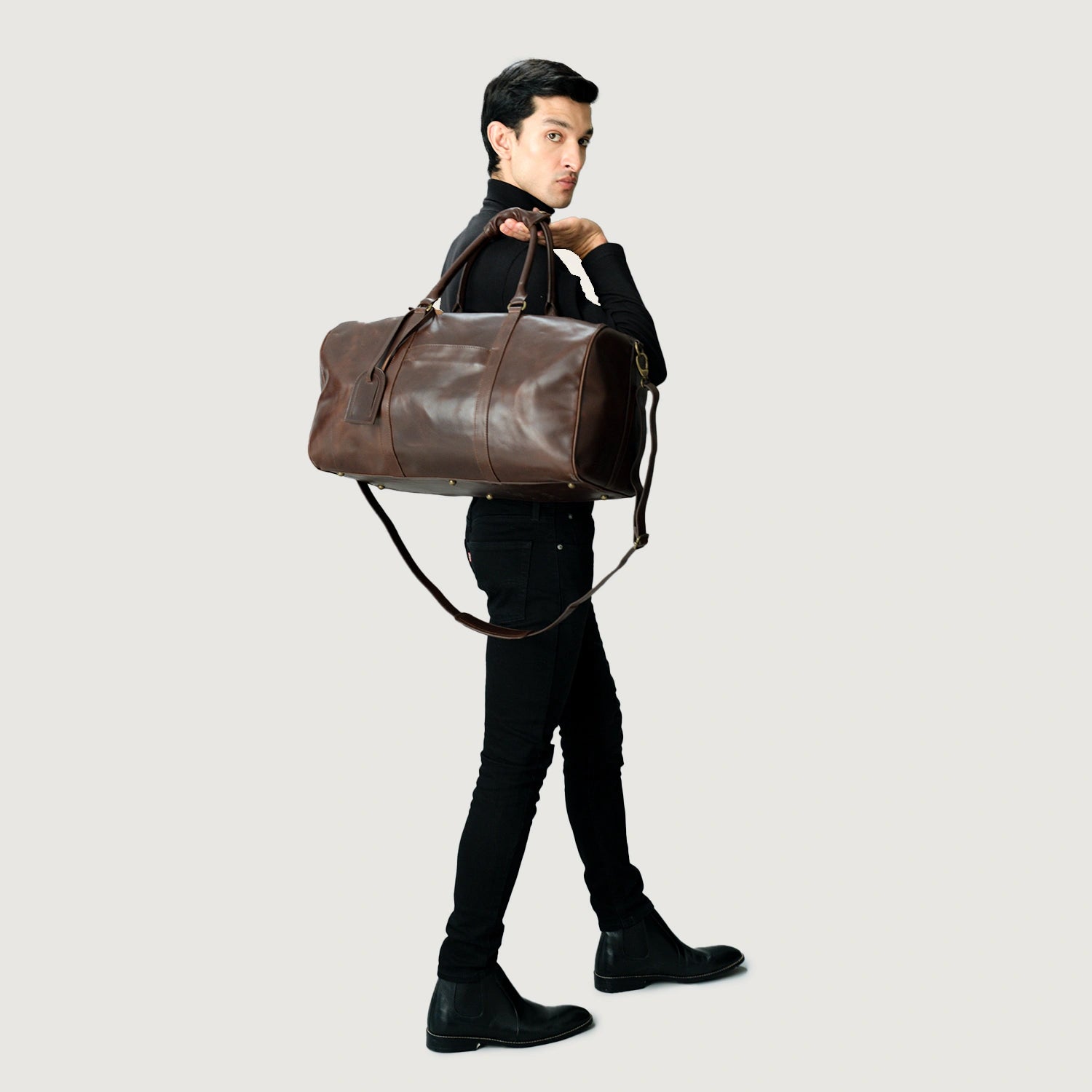 The Darrio Vintage Brown Leather Duffle Bag For Men & Women – The